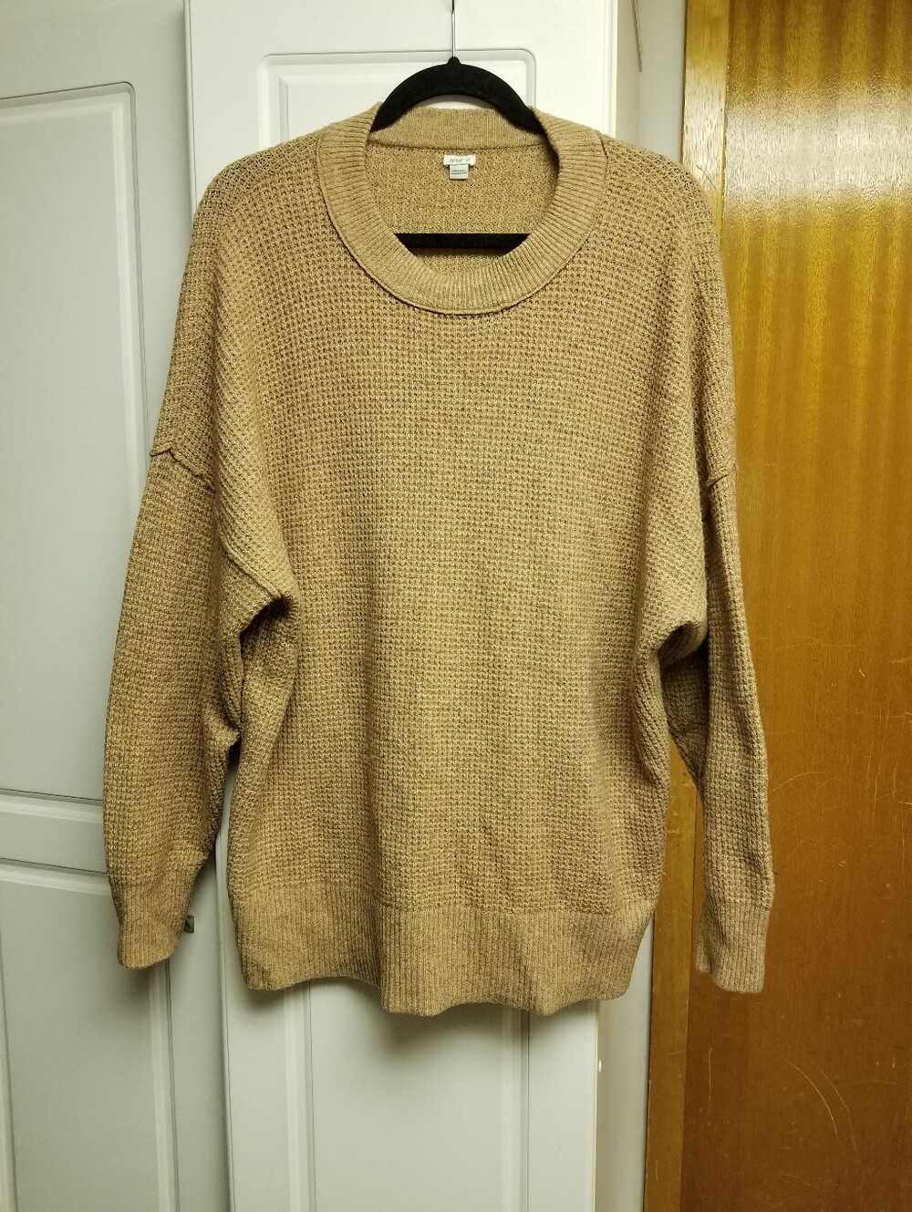 👙🌲Aerie oversized waffle knit scoop neck sweater with subtle side slit detail